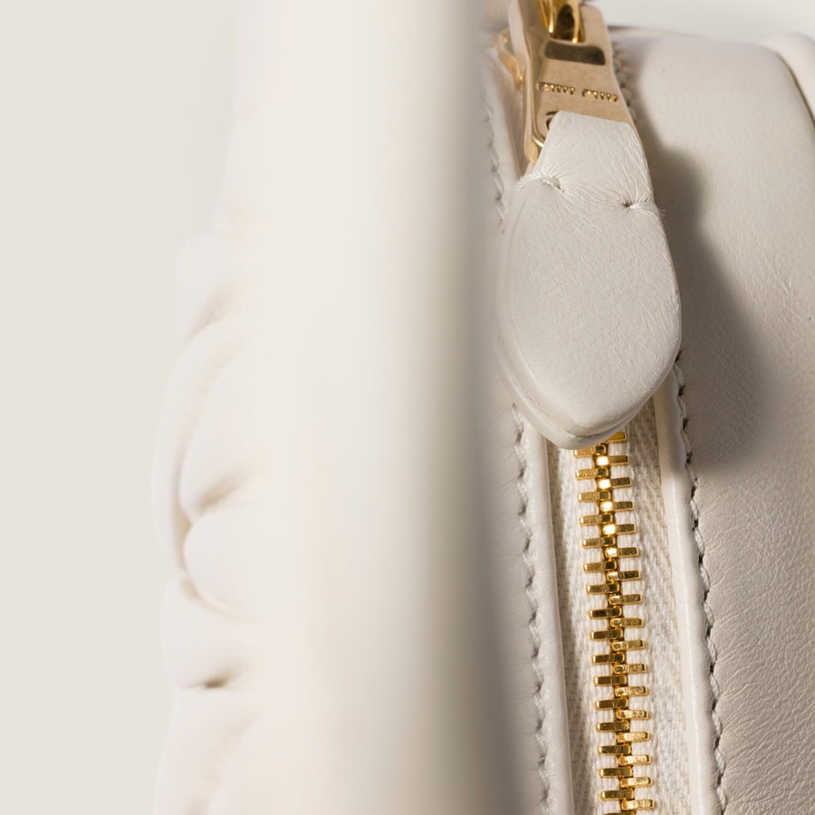 Matelassé nappa leather pouch