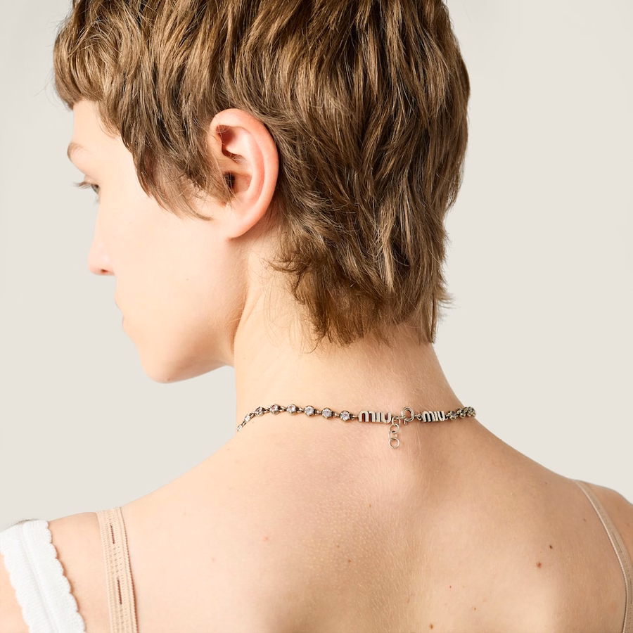Metal necklace with crystals