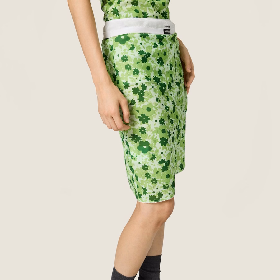 Stretch fabric midi skirt
