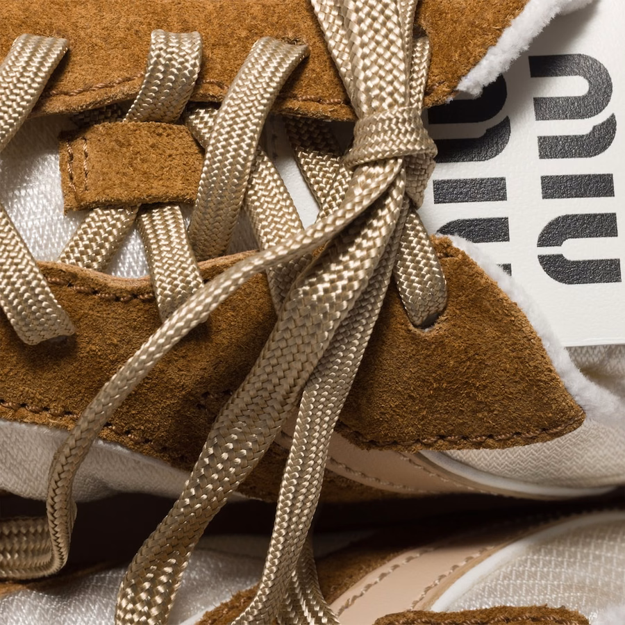 Gymnasium technical fabric and suede sneakers